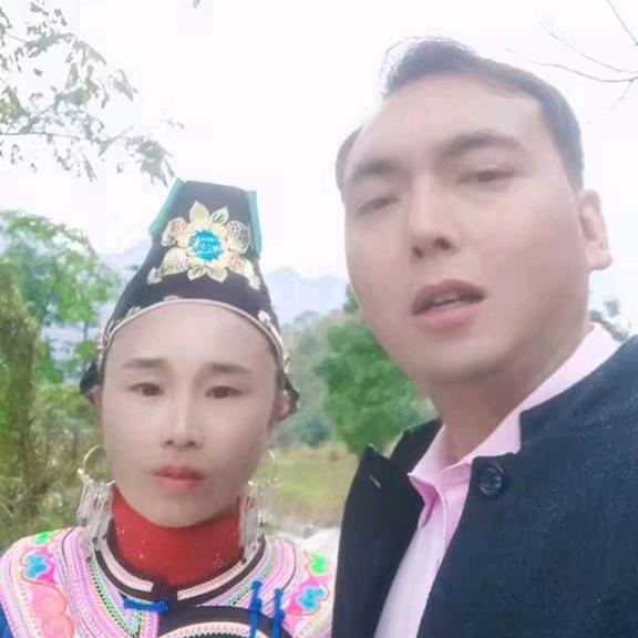 《郑舟共济👬刘水同舟》