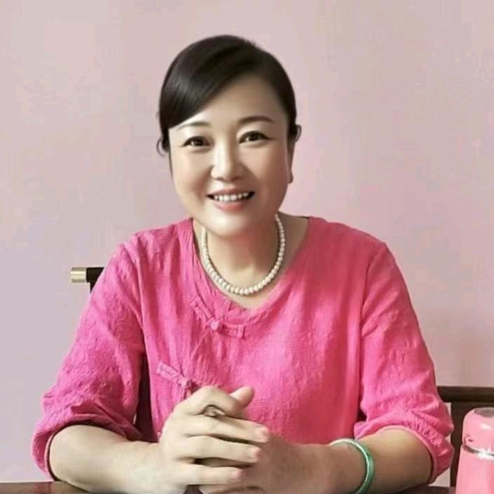 大学城红娘戴素珍