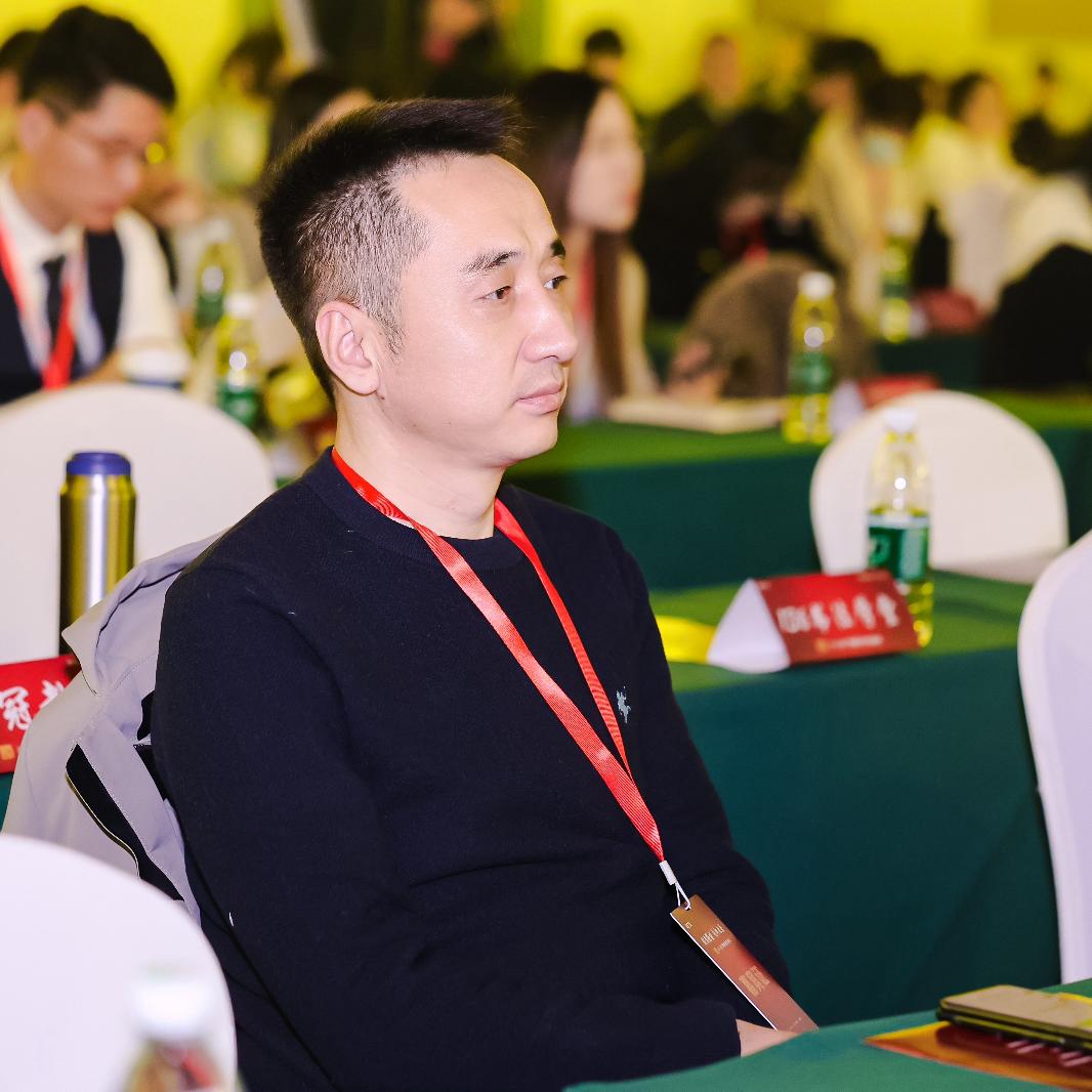 升学就业摆渡人东哥