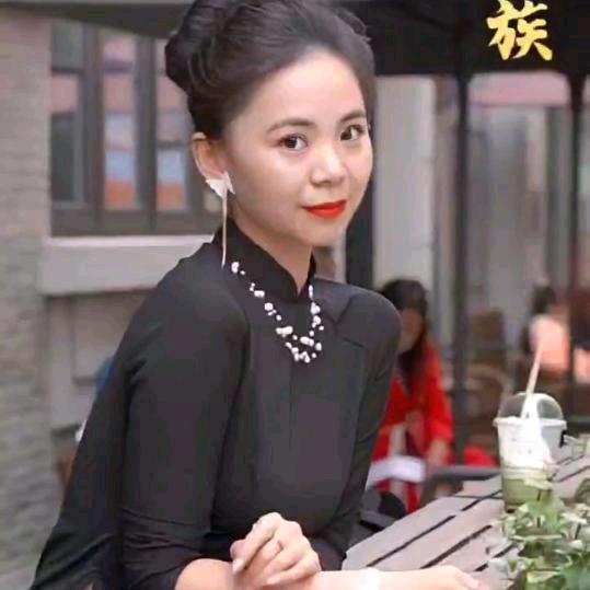 眉毛浅浅