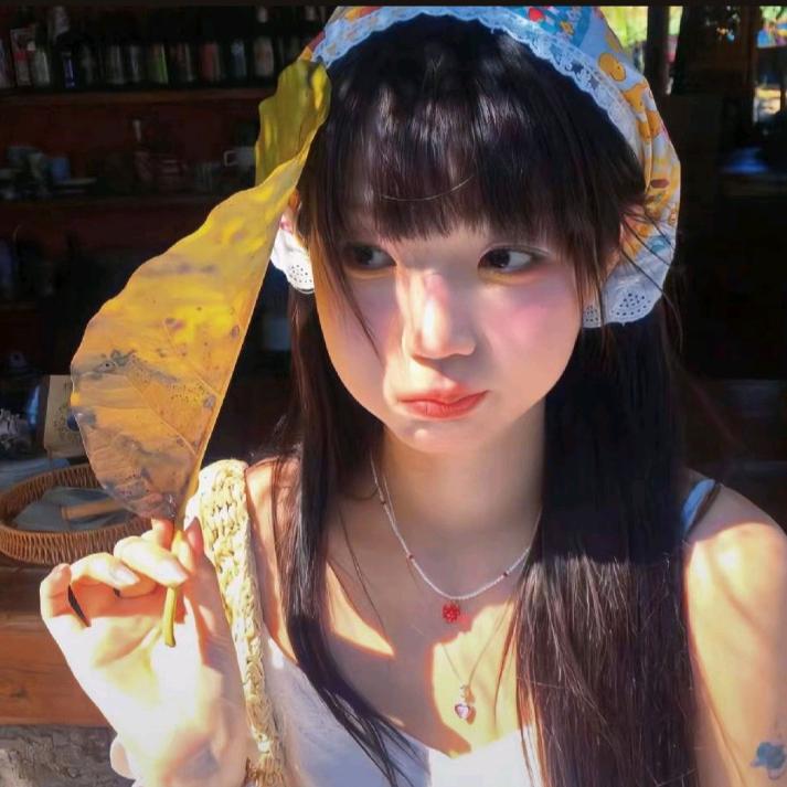 ʢ><ʡ