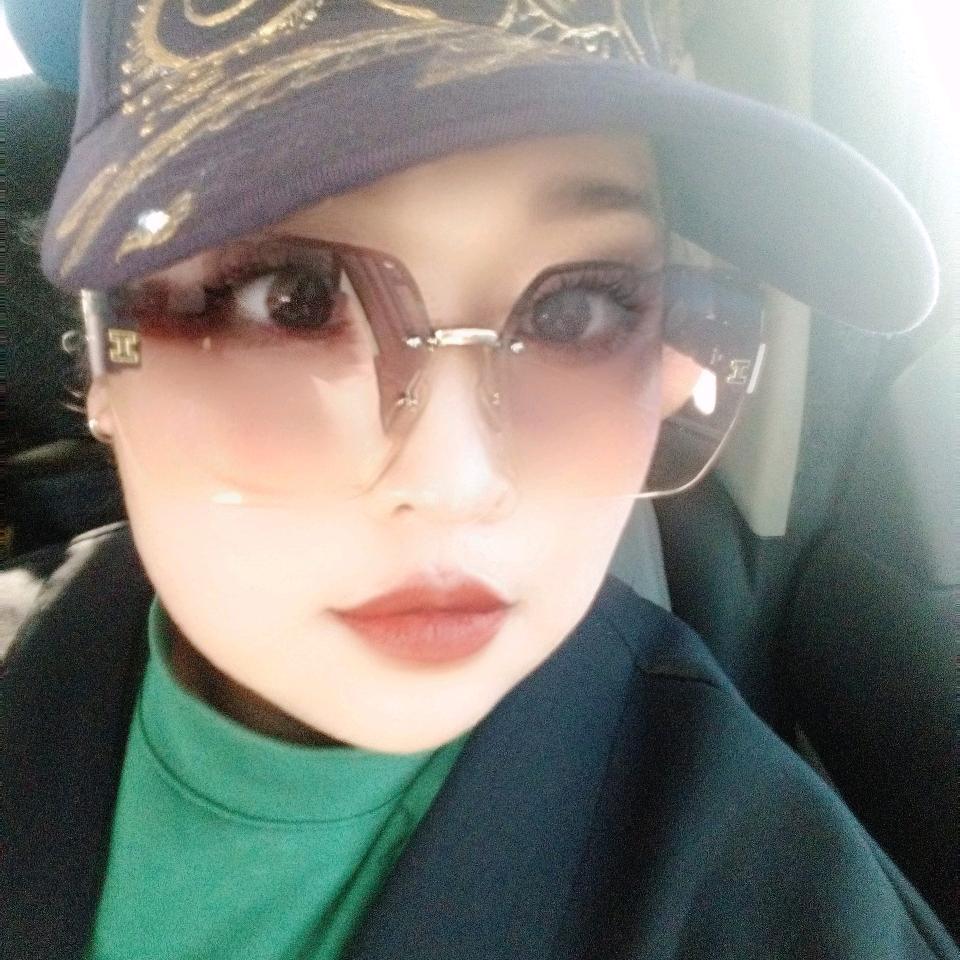 梓越