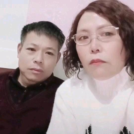 拥护，知足常乐。