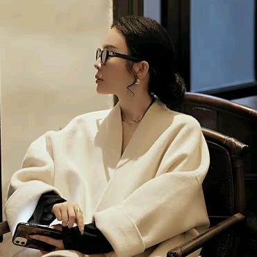 潘依绣～精选穿搭