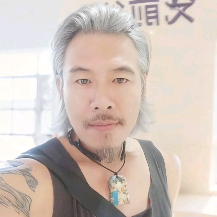一意  孤行