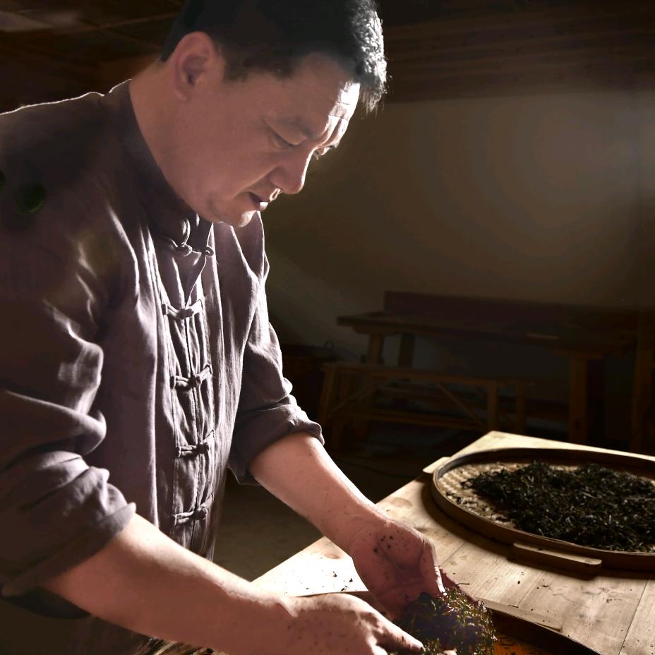 林小荣-武夷正岩守山人