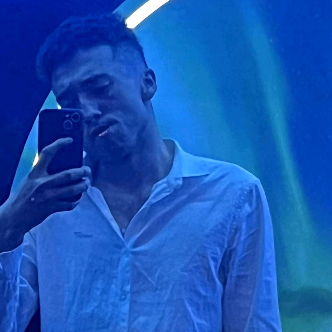 小力~👤