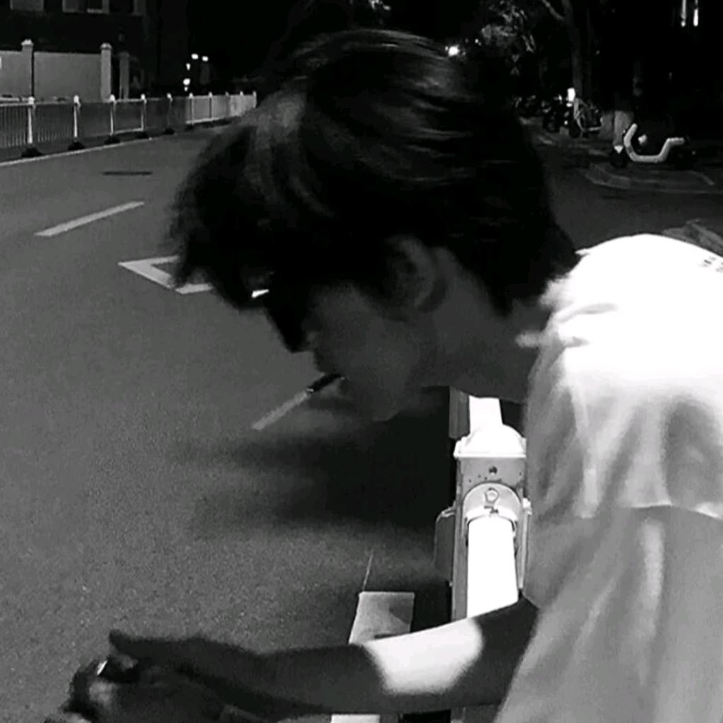 想看海.