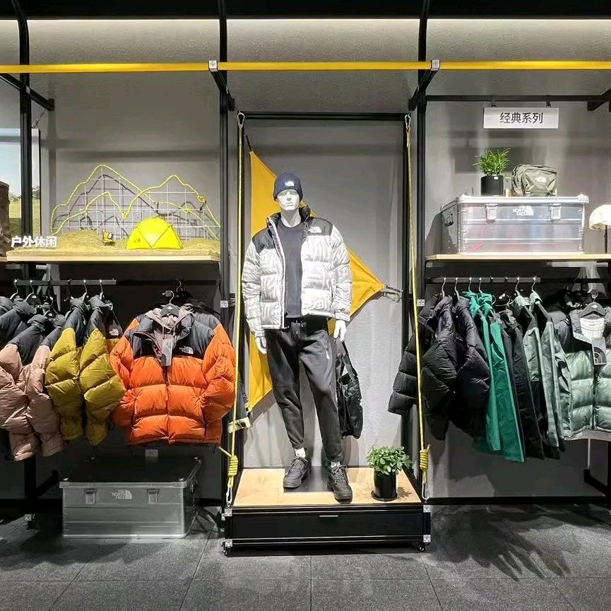 薇畅运动鞋服专营店