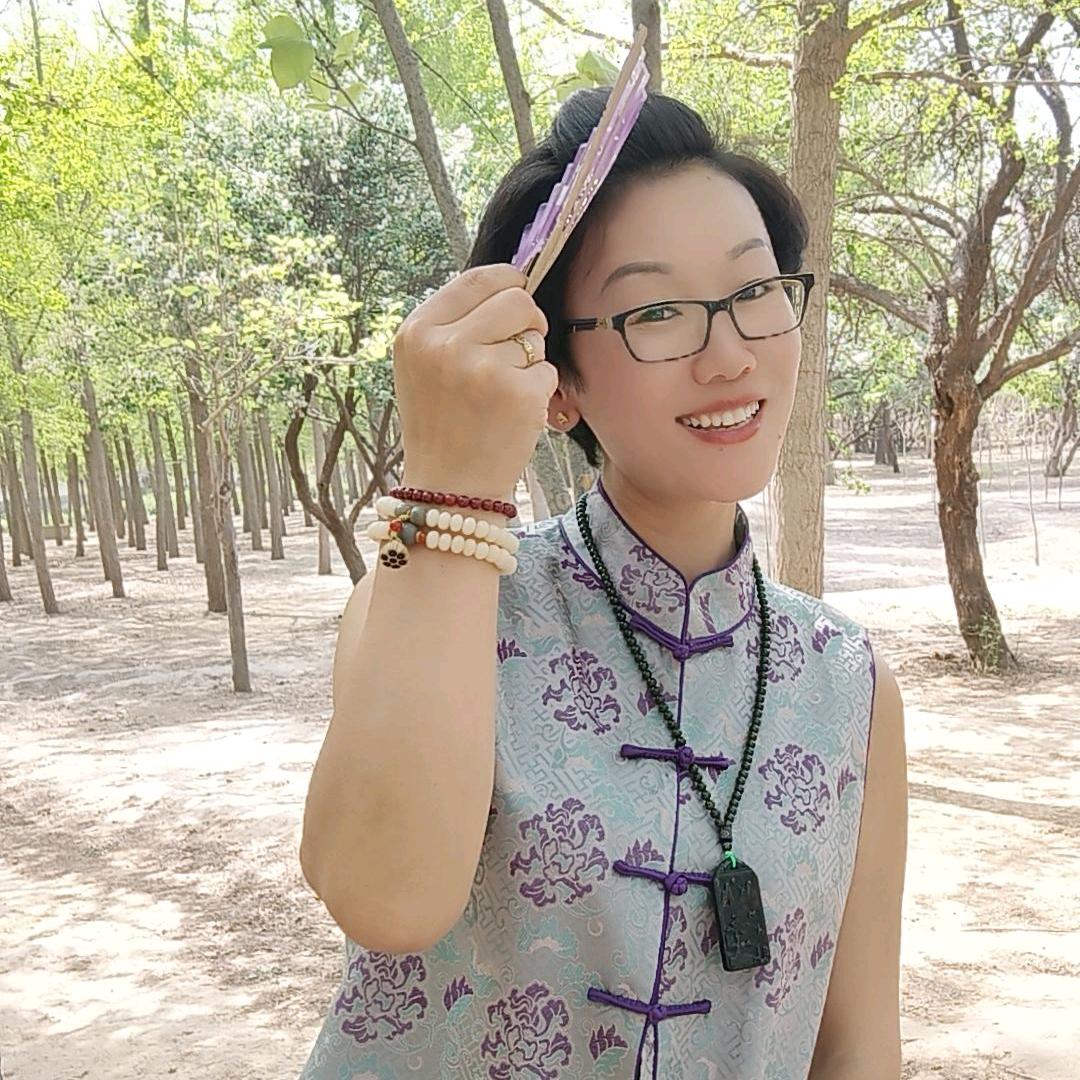 我是波波吖~不闲聊