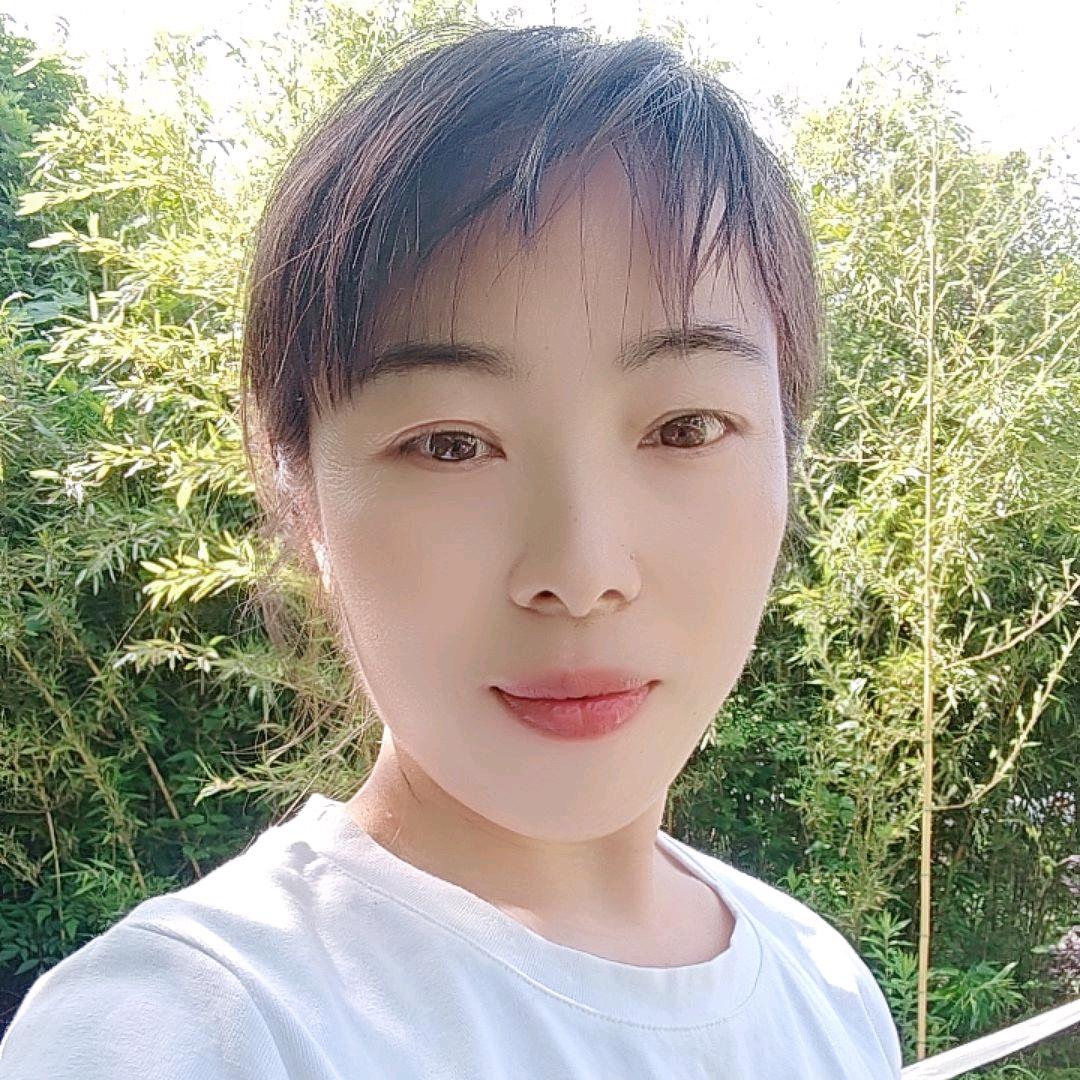 **琼琼**
