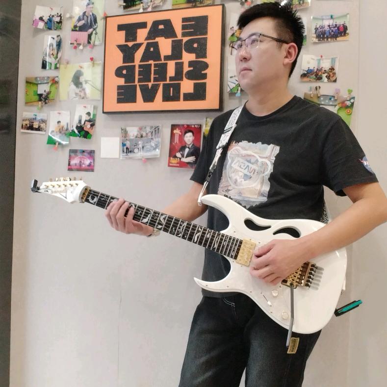 苹果树吉他刘Ⓜ²⁸⁸