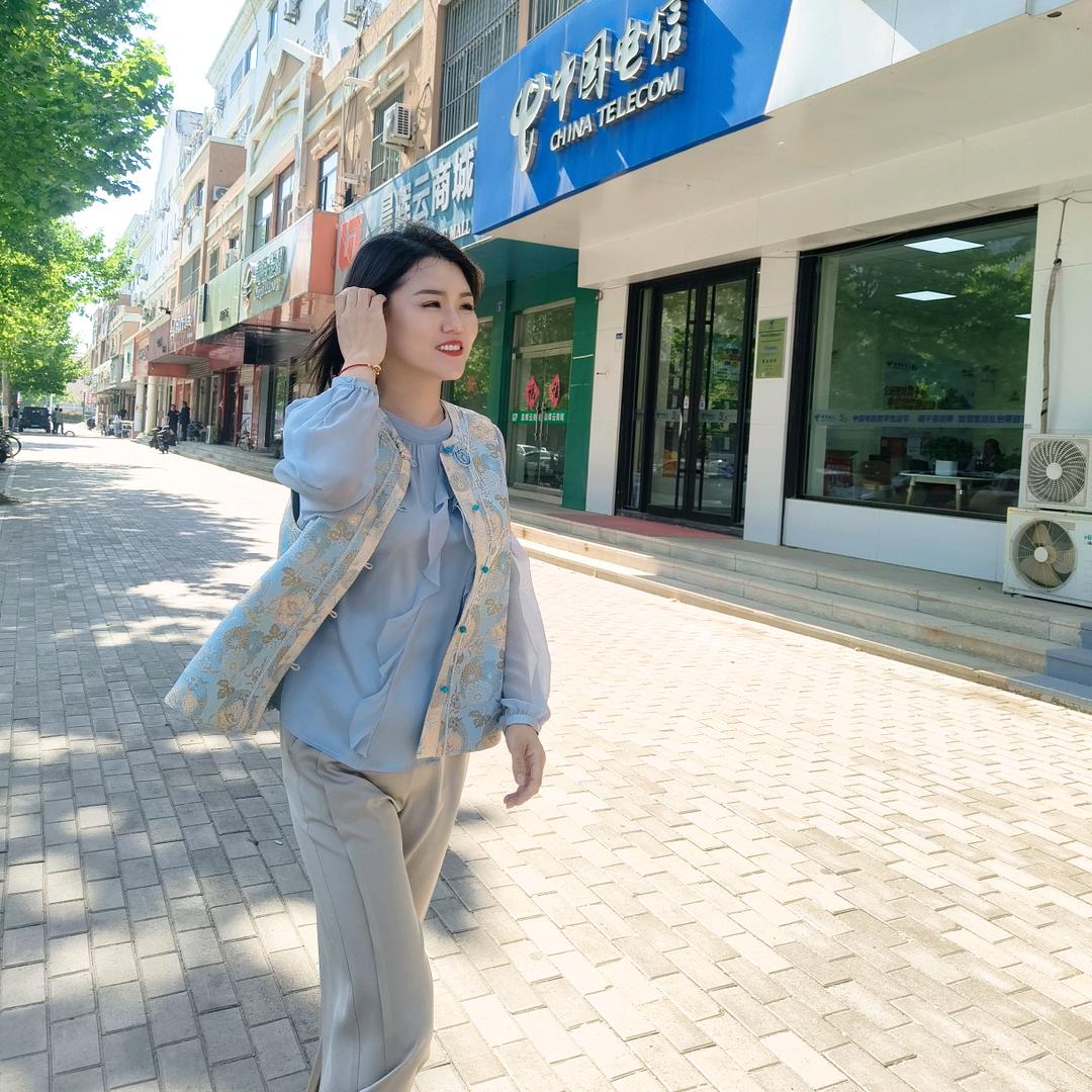 妮妮《平度印象草原》