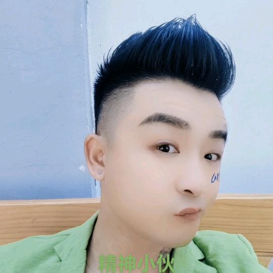 新余学院，二楼12号档口，招牌菜辣椒炒肉