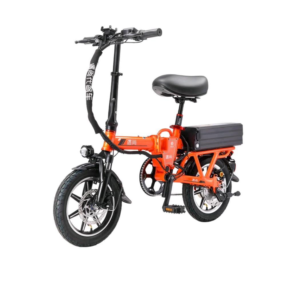 在长沙卖代驾车的零零后