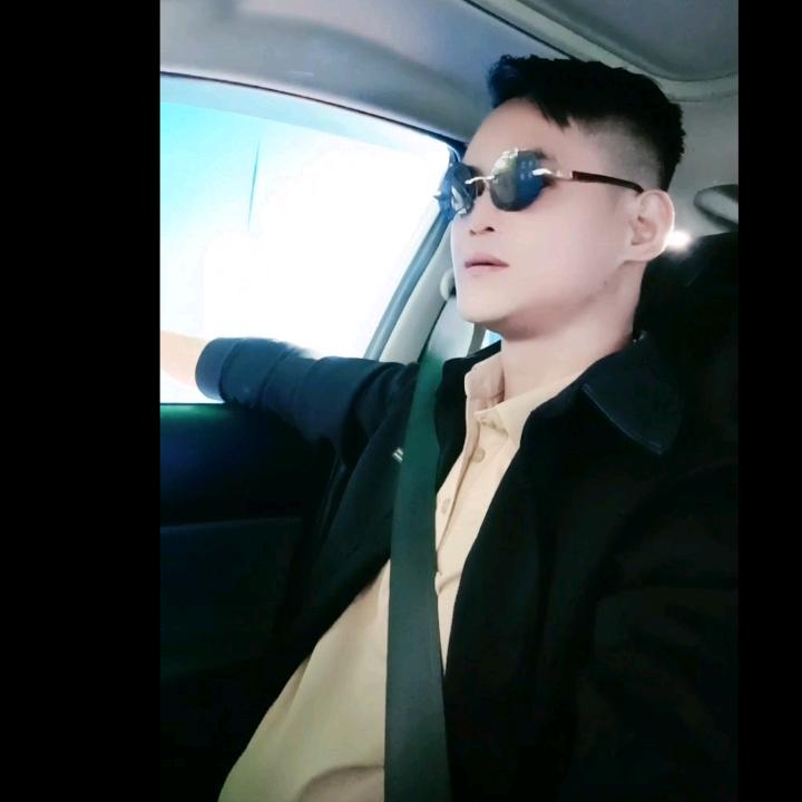 强哥，，来自广西人