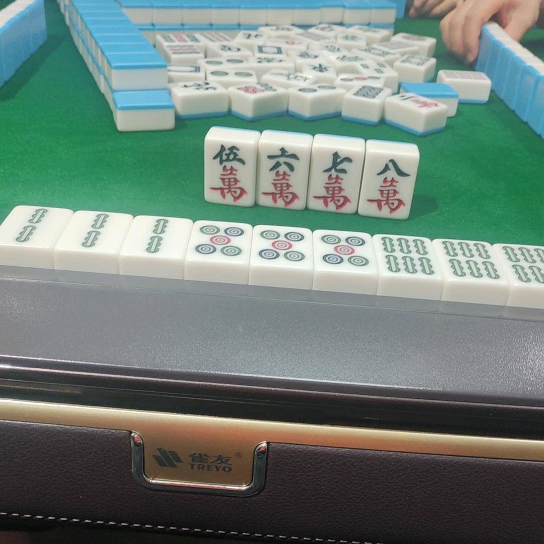 ✨ ⃢👁‿👁⃢ ✨瞅啥呢？