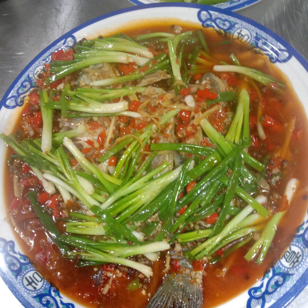 她和卡莎一样美