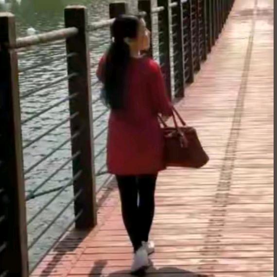 爱琴冰玉（谢绝秒赞）