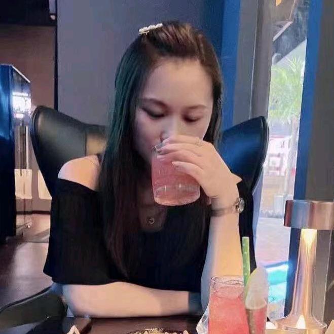 柒柒