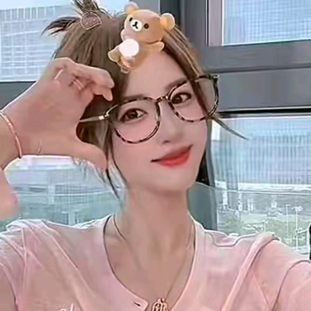 露露Lucy时尚衣橱