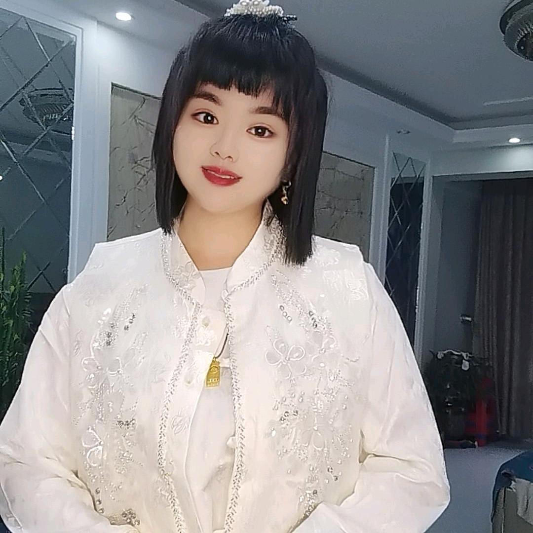 衣梦国潮大码女装