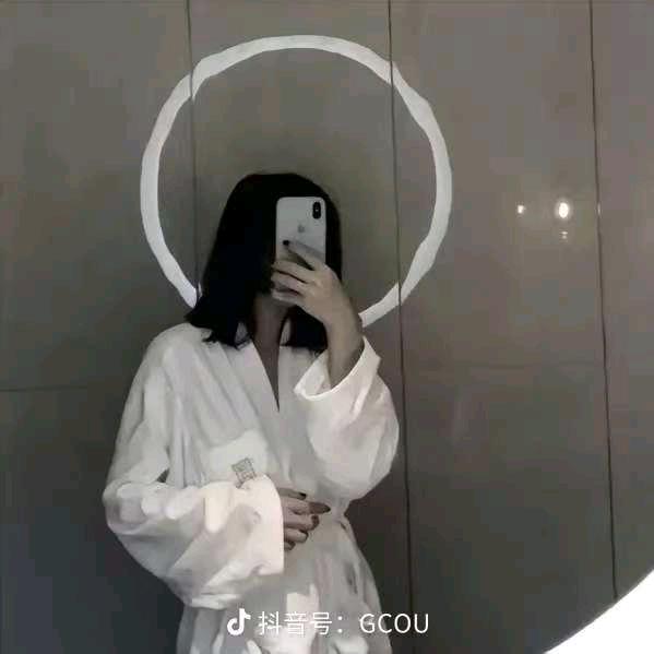 の恋𝙠𝙞𝙩𝙩𝙮念.