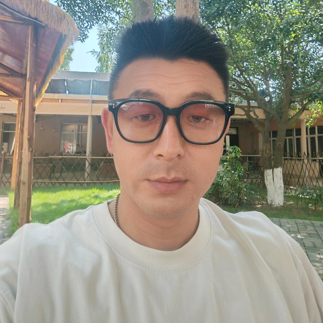 蔡山小院“十四爷”力哥的农家灶