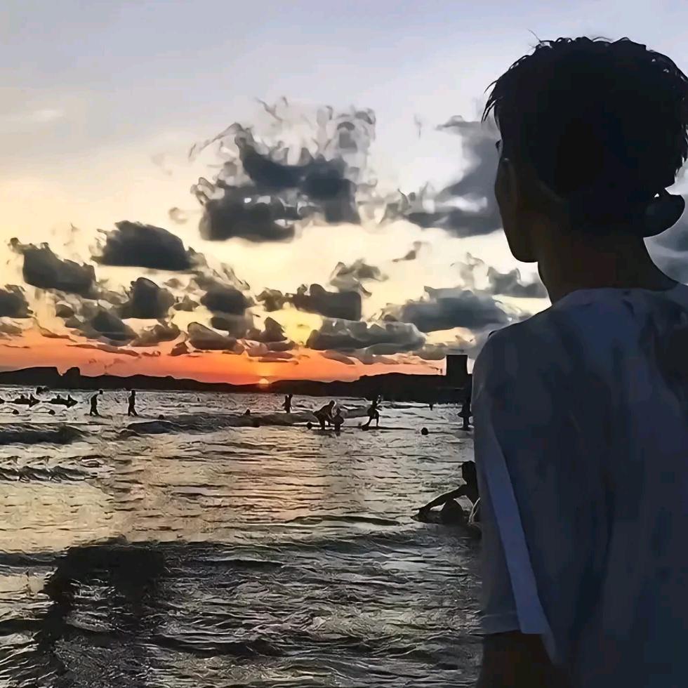AAA二手烦恼收购小羅
