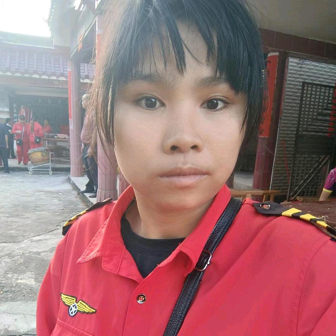 张燕红