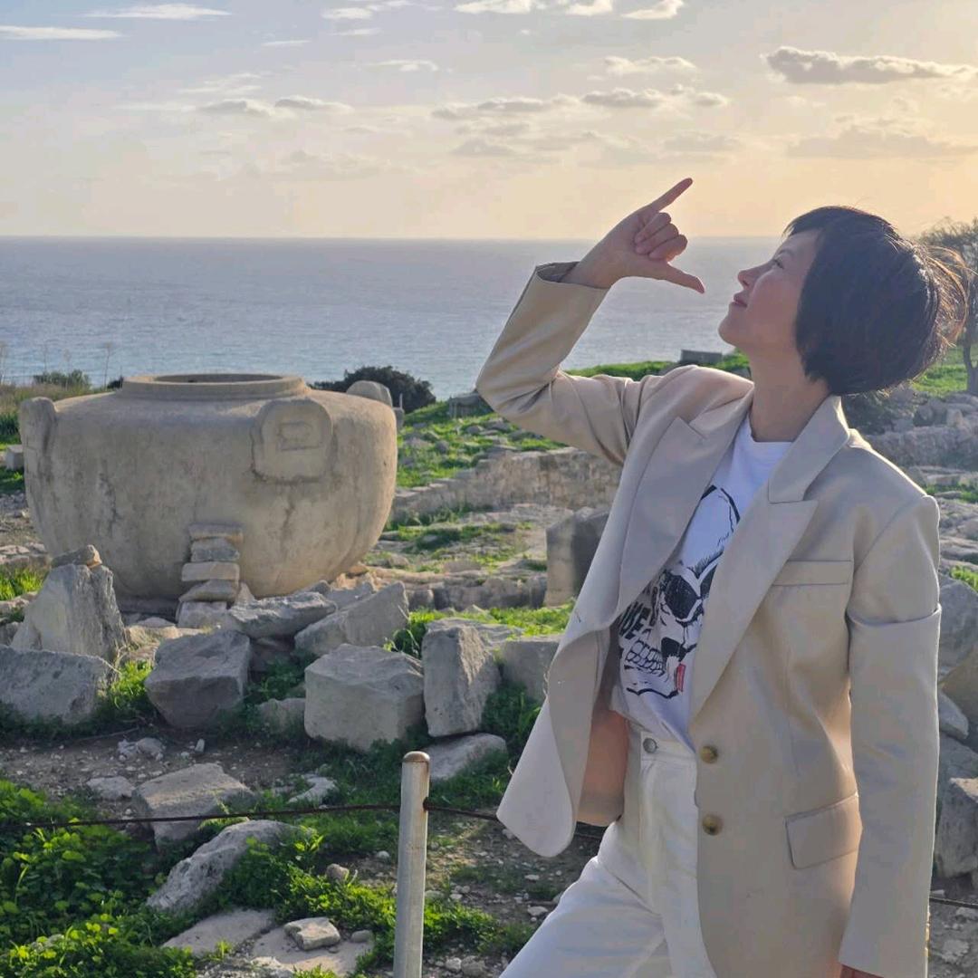 村里的玫瑰