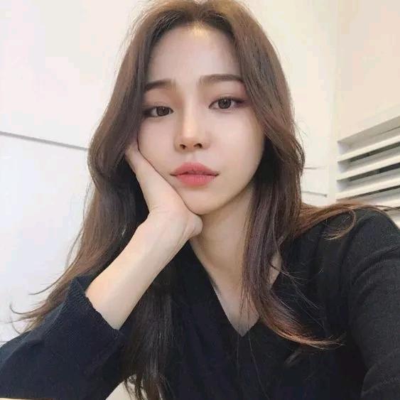 蕾熙娜娜