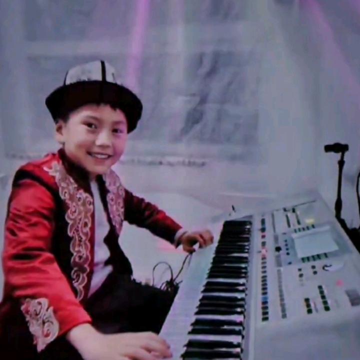 🍏麦麦提克力木🍎🎹🎵🎤🎧