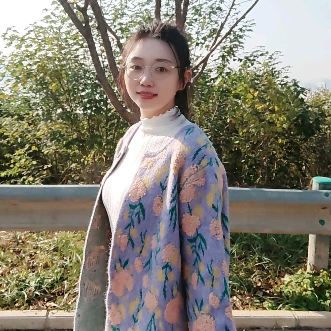。小何同学
