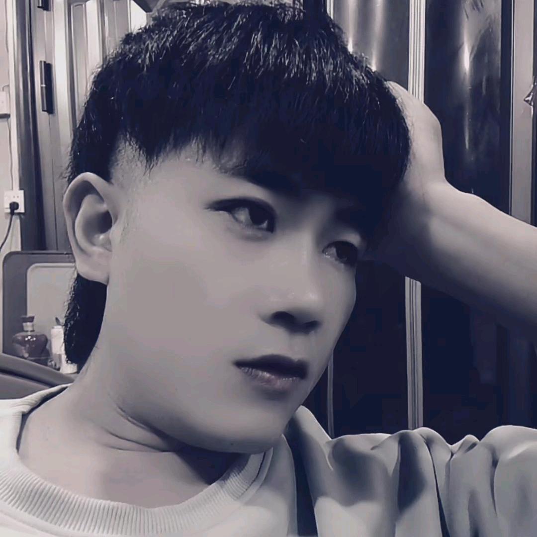 💞ℳ劉ঞᩚ小꧔ꦿ᭄剛💞(承蒙厚爱)