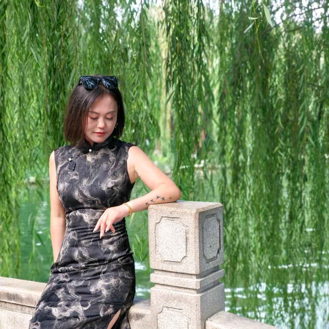 俏皮影子