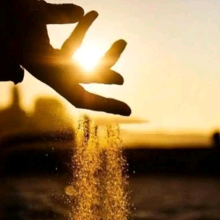 愿为星河砚，接月入诗笺