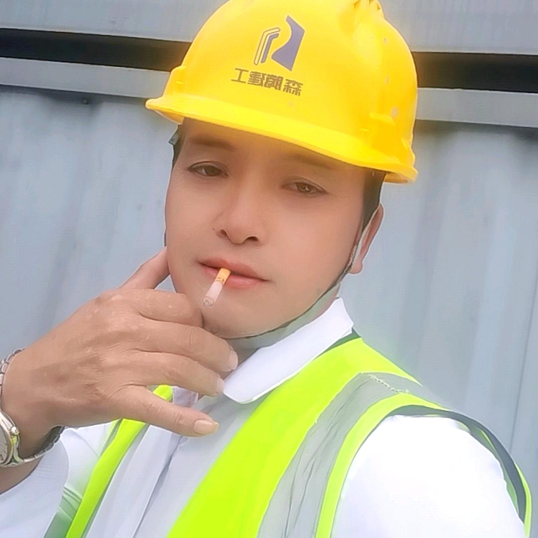 👤
