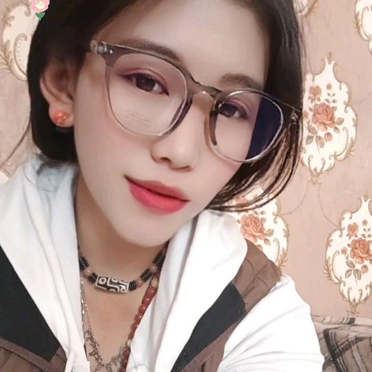 བརྩེ་😍བ་／ལྷད་😘མེད