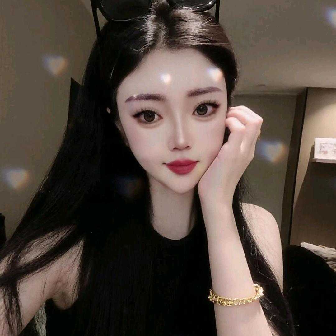 单亲妈妈。凯丽