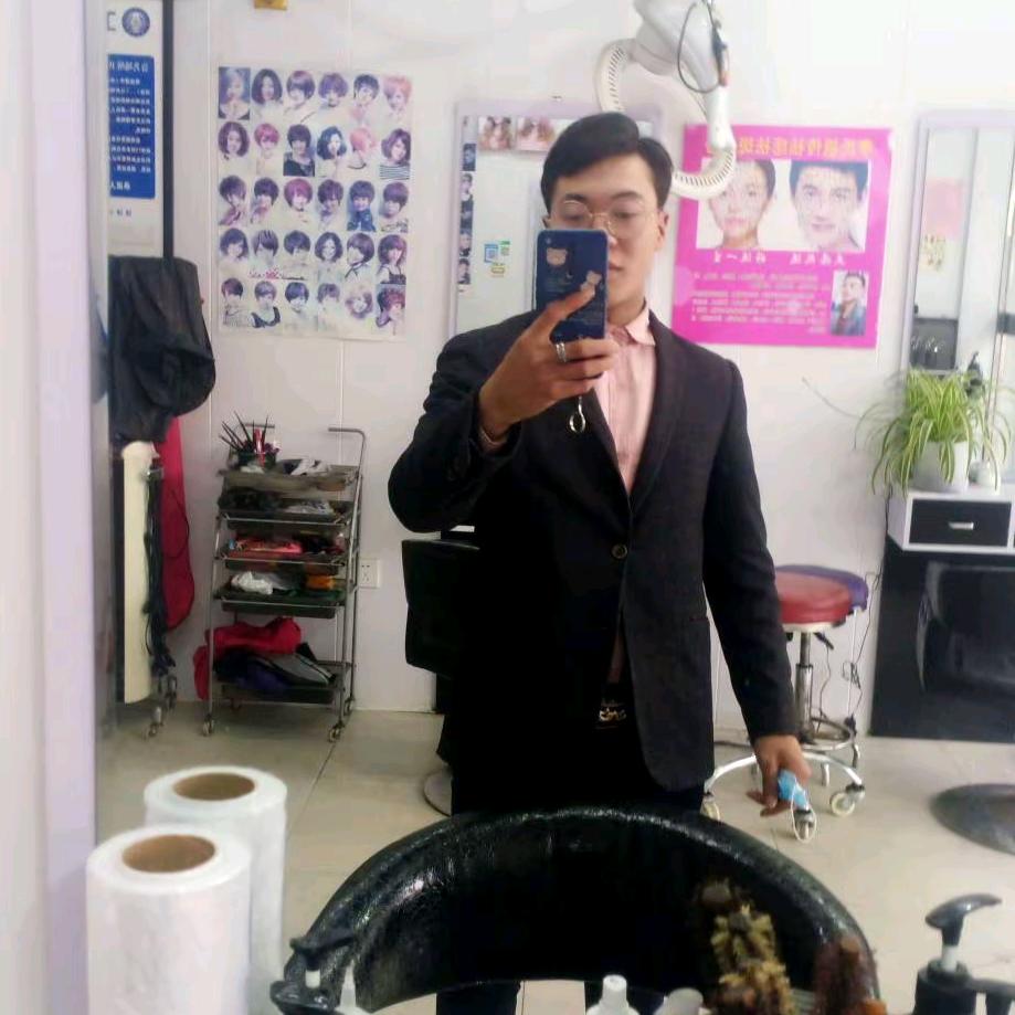 焦美帅我在抗日治疗希望大家喜欢我跟我关注