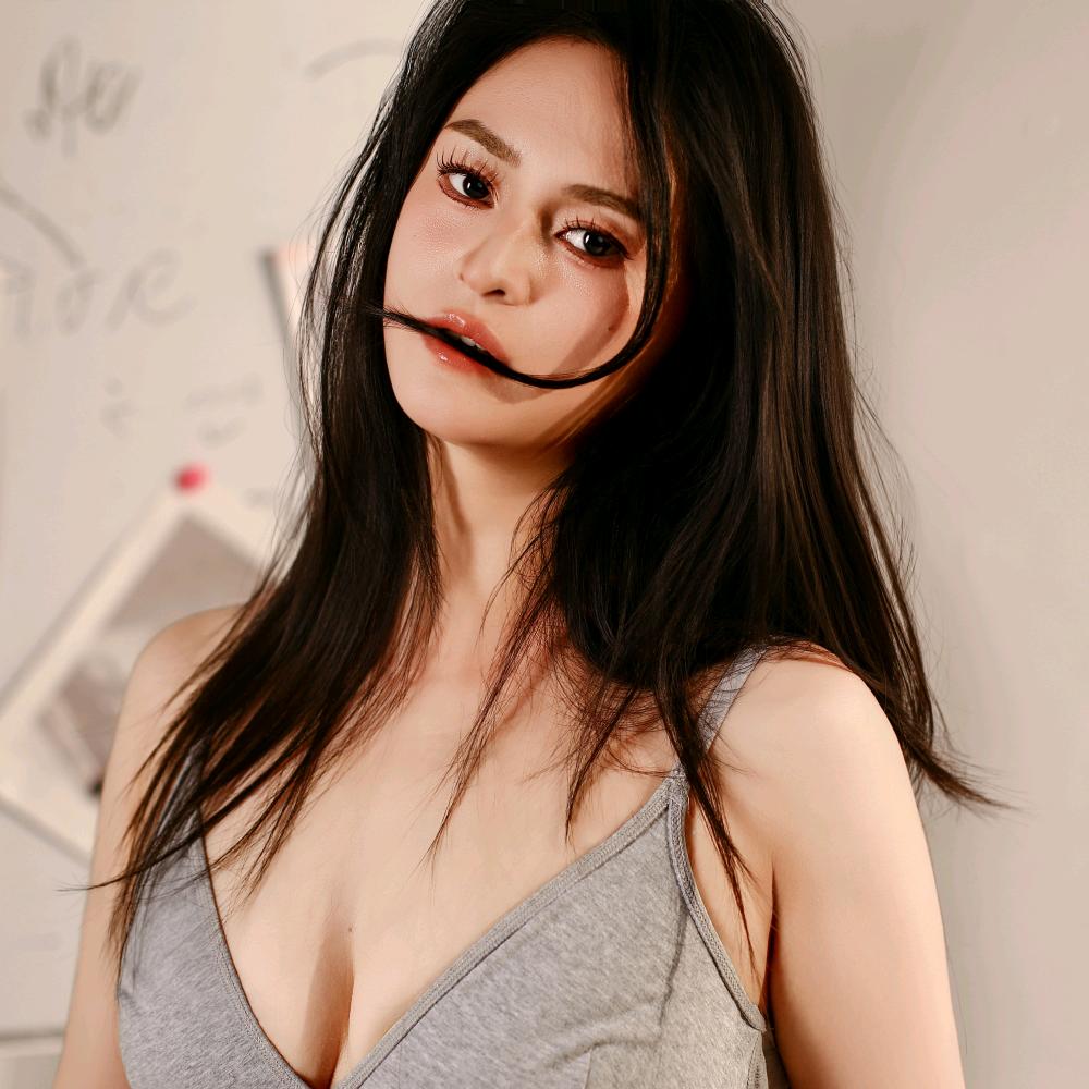 爱吃榴莲的江西女孩