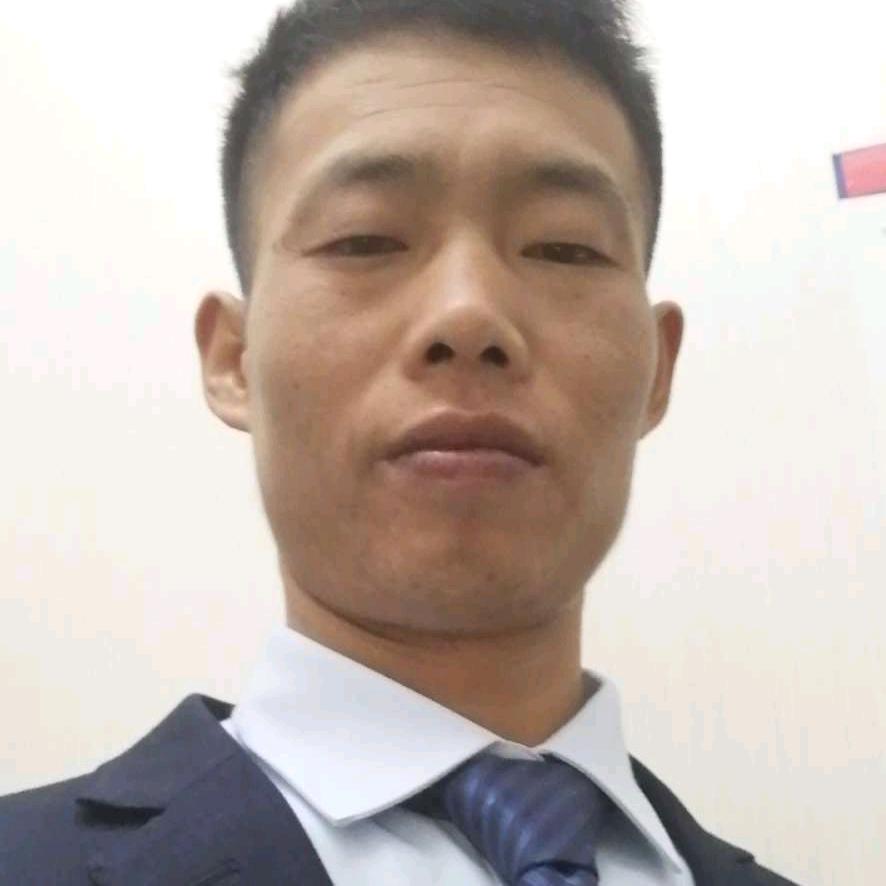 李大七百货商场
