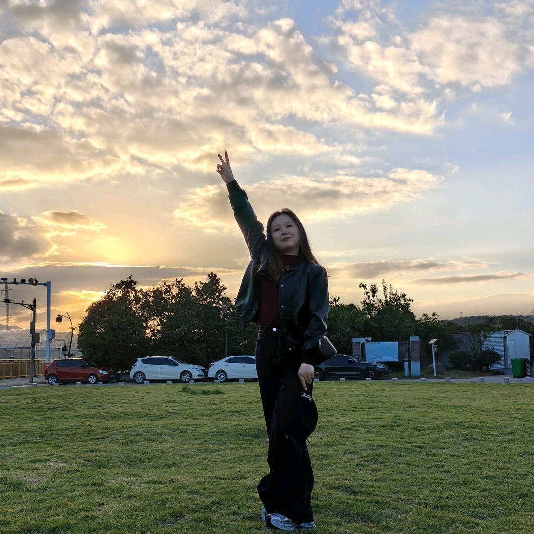 李汤圆“ψ(｀∇´)ψ