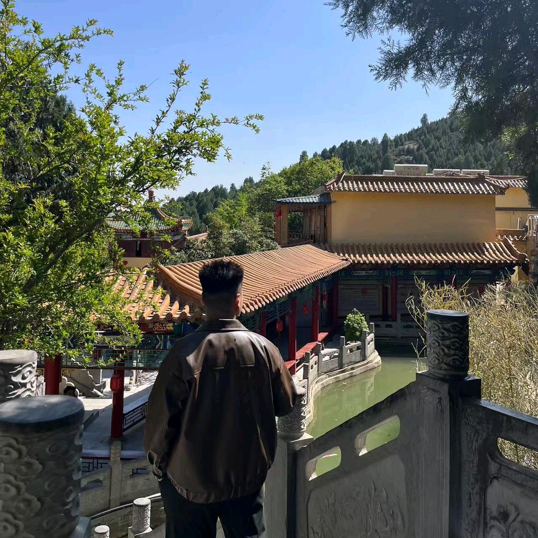 A.李博