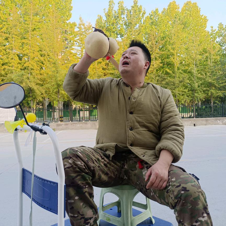 努力奋斗的张大伟