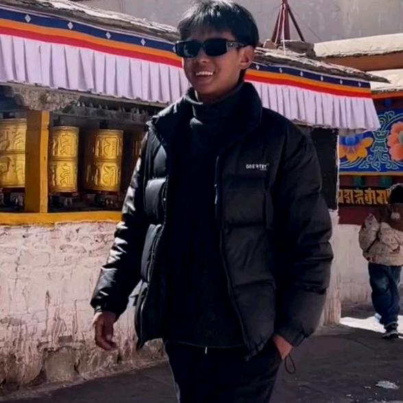 ཨོ་ལོ་（努力中）