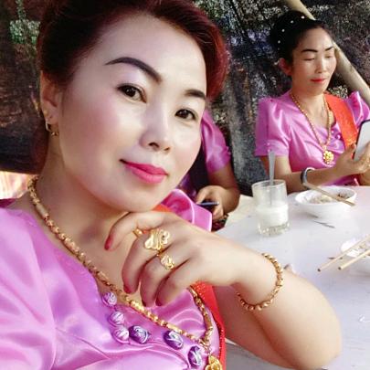啦啦      
