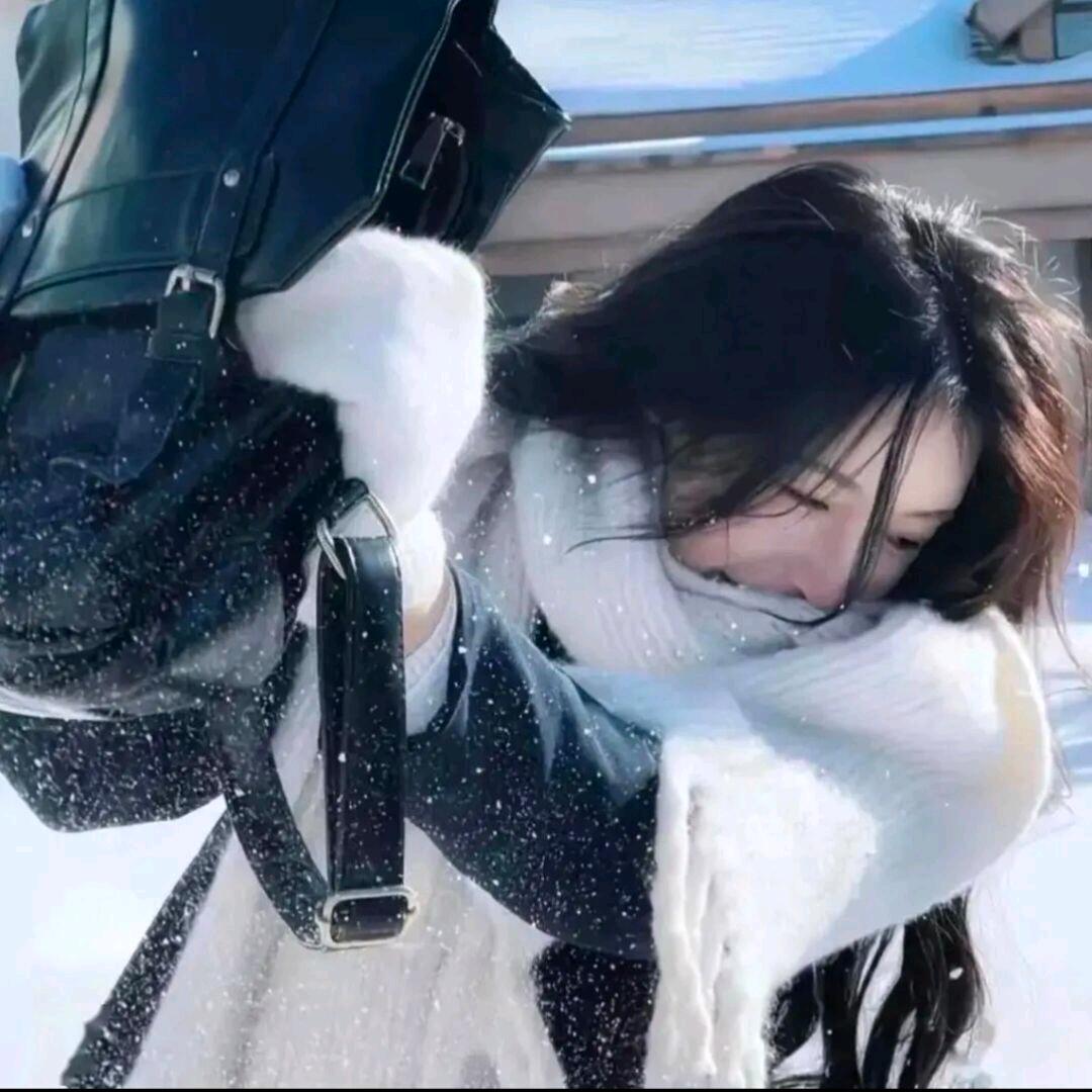 白衣.