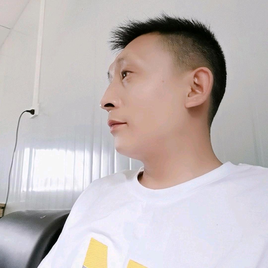 飞翔雄鹰